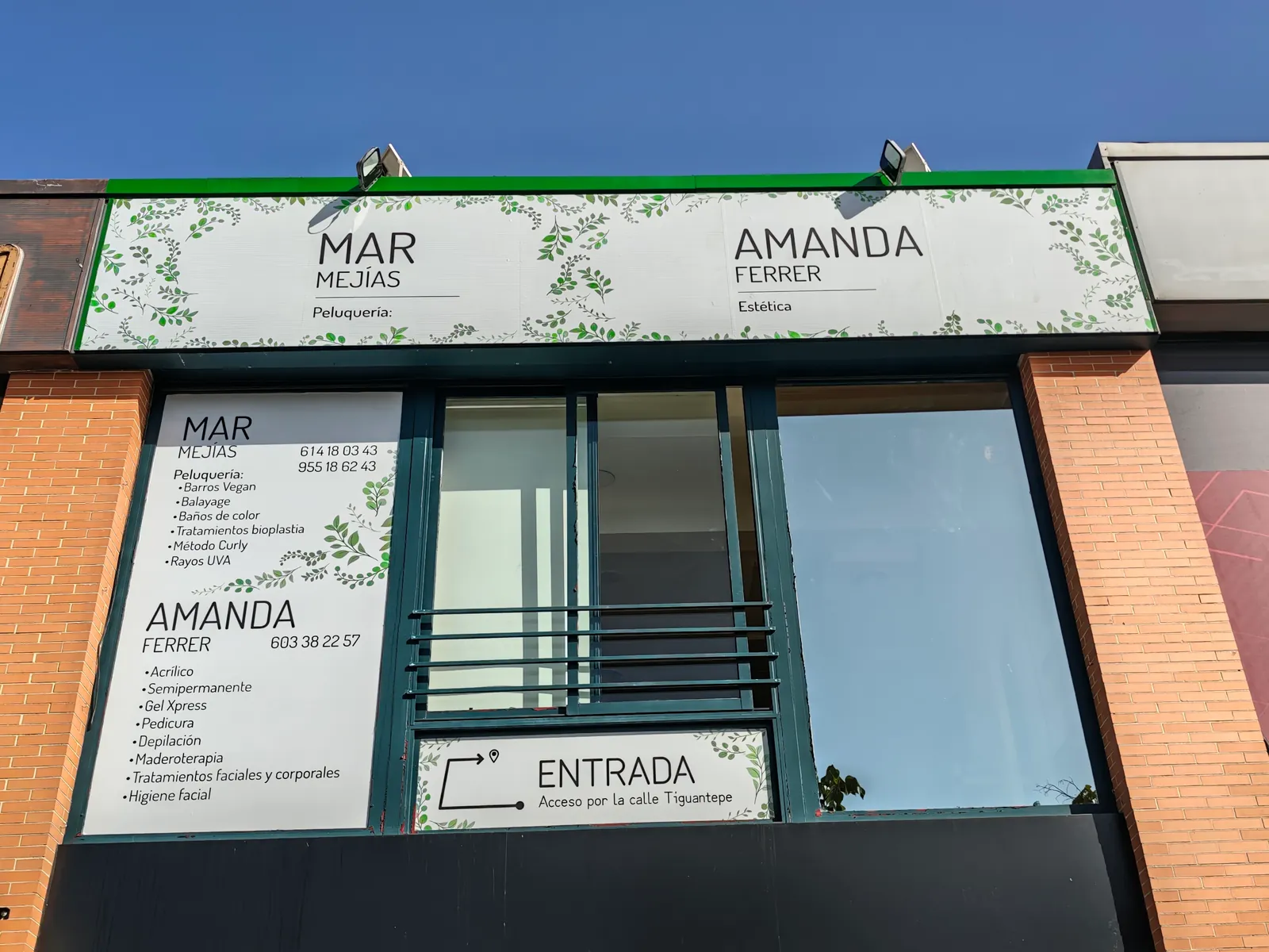Trabajo real de rótulo de fachada para un centro de estética